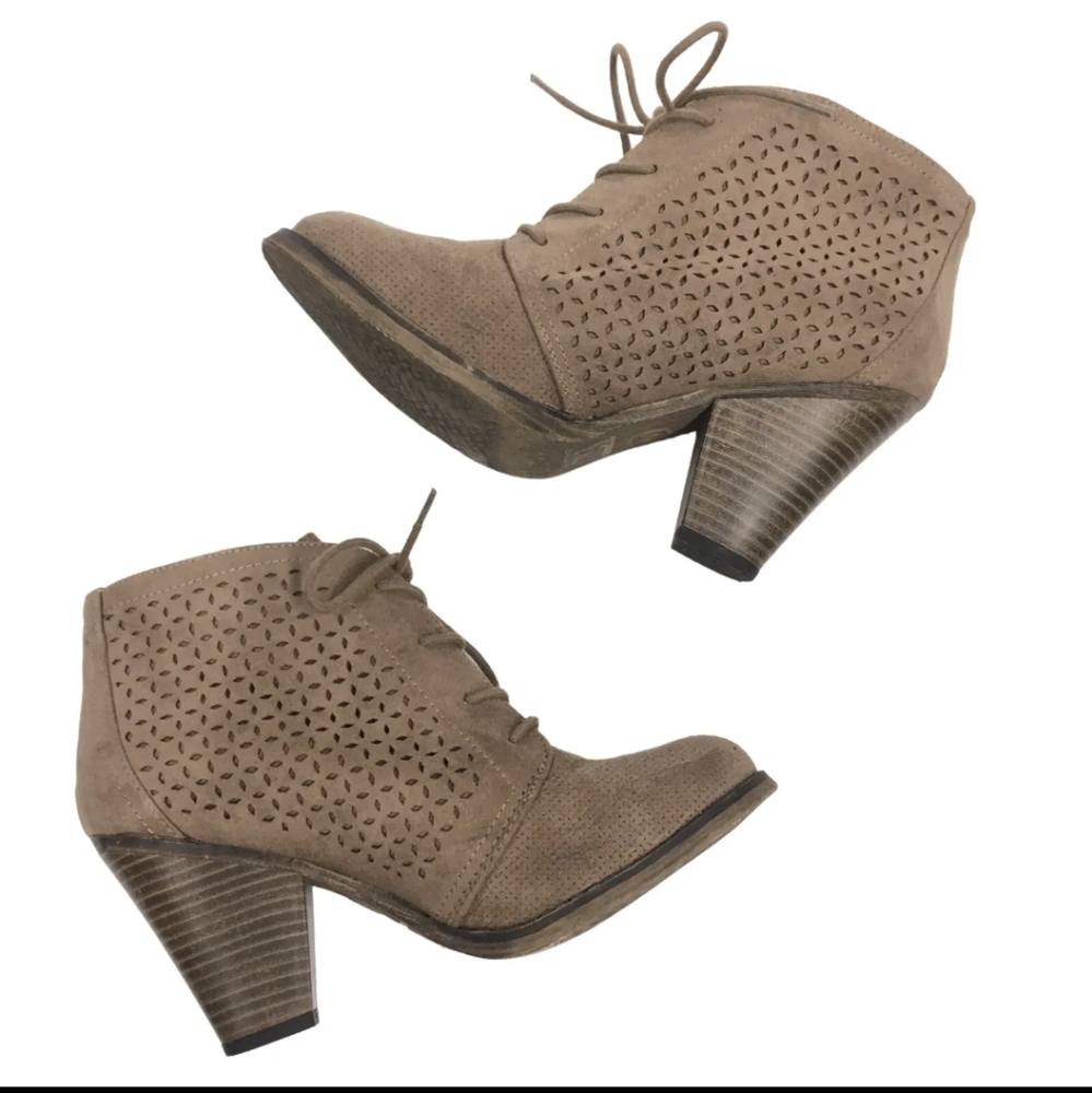 MIA Bootie - Picture 3 of 7